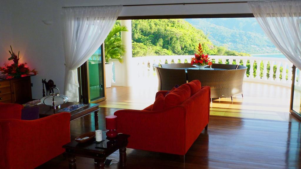 Petit Amour Villa Glacis  Luaran gambar