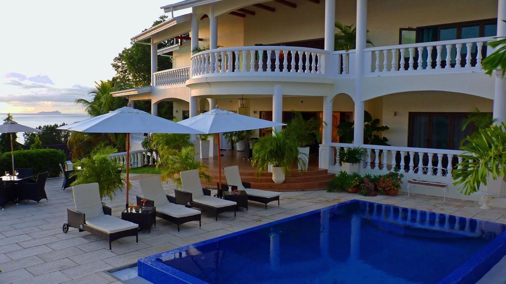 Petit Amour Villa Glacis  Luaran gambar