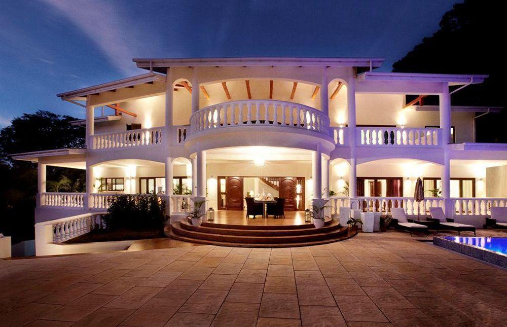 Petit Amour Villa Glacis  Luaran gambar