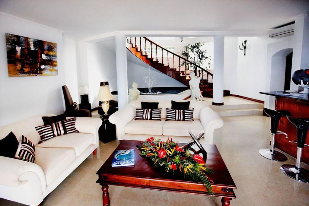 Petit Amour Villa Glacis  Luaran gambar