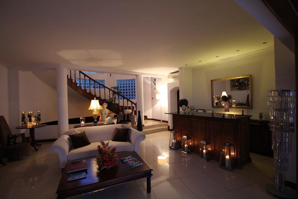 Petit Amour Villa Glacis  Luaran gambar