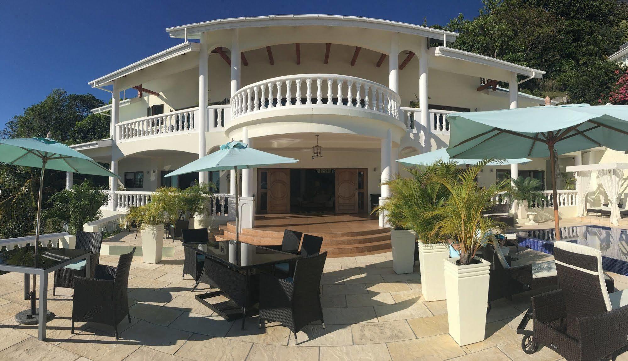 Petit Amour Villa Glacis  Luaran gambar