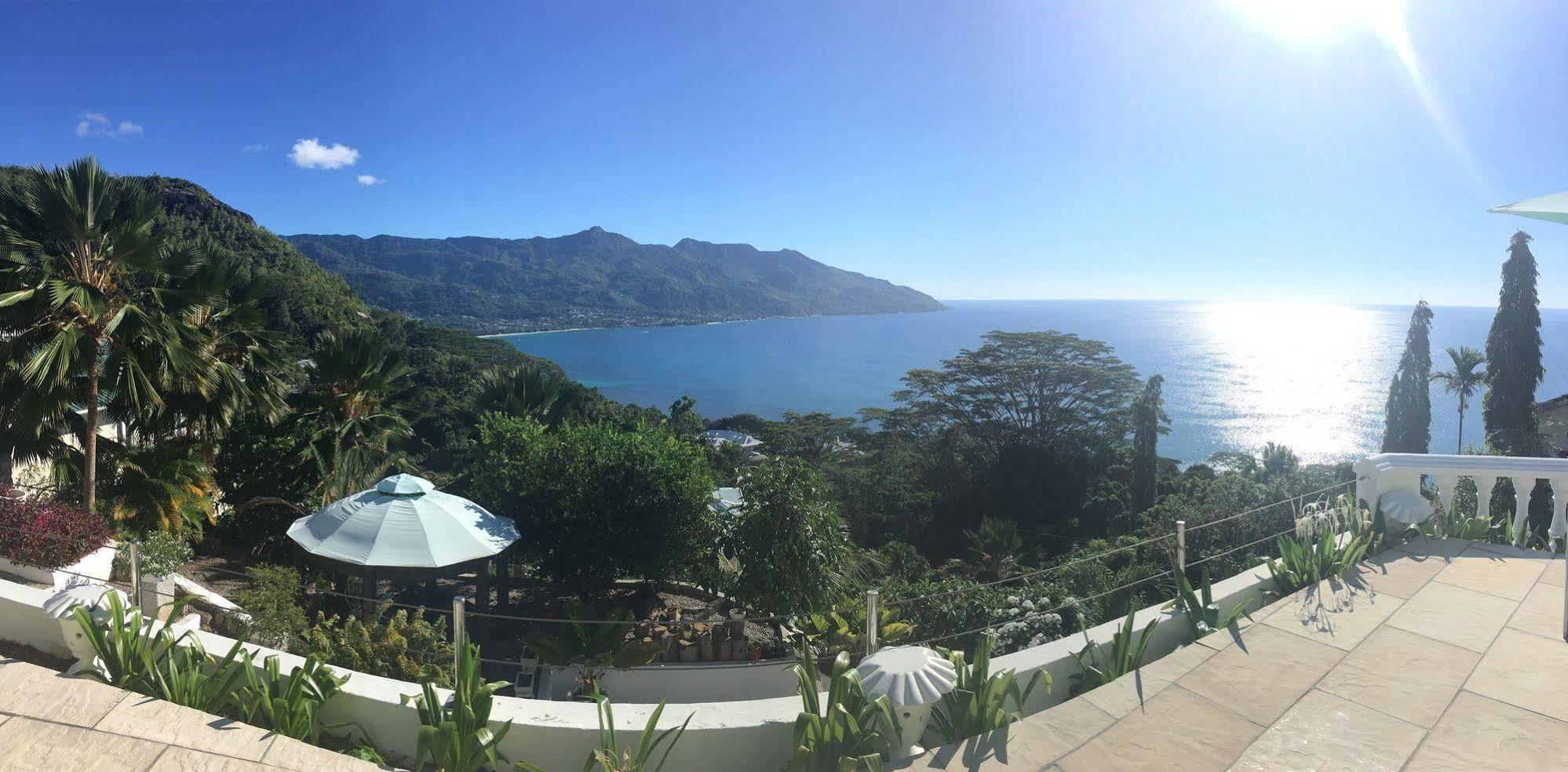 Petit Amour Villa Glacis  Luaran gambar