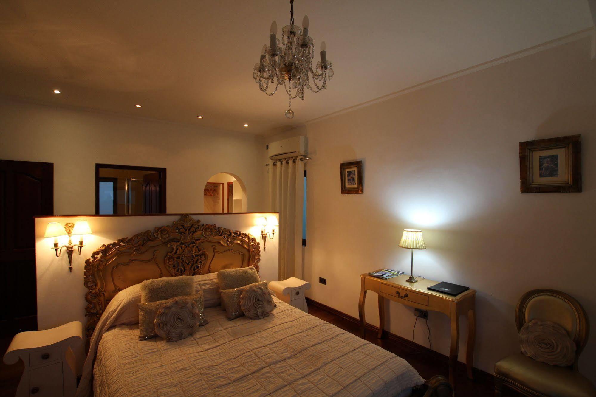 Petit Amour Villa Glacis  Luaran gambar